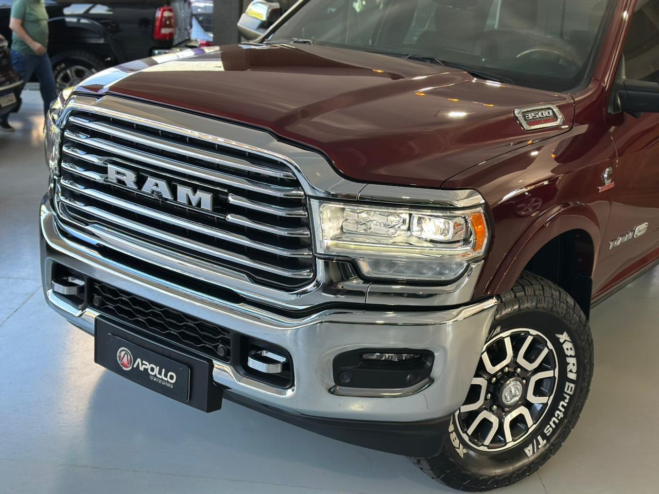 RAM 3500 6.7 I6 LIMITED LONG HORN CABINE DUPLA 4X4 TURBO DIESEL AUTOMÁTICO