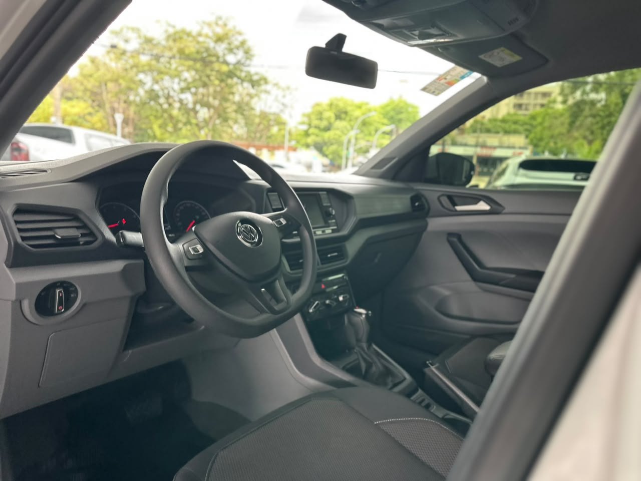 VOLKSWAGEN T-Cross 1.0 4P 200 TSI FLEX