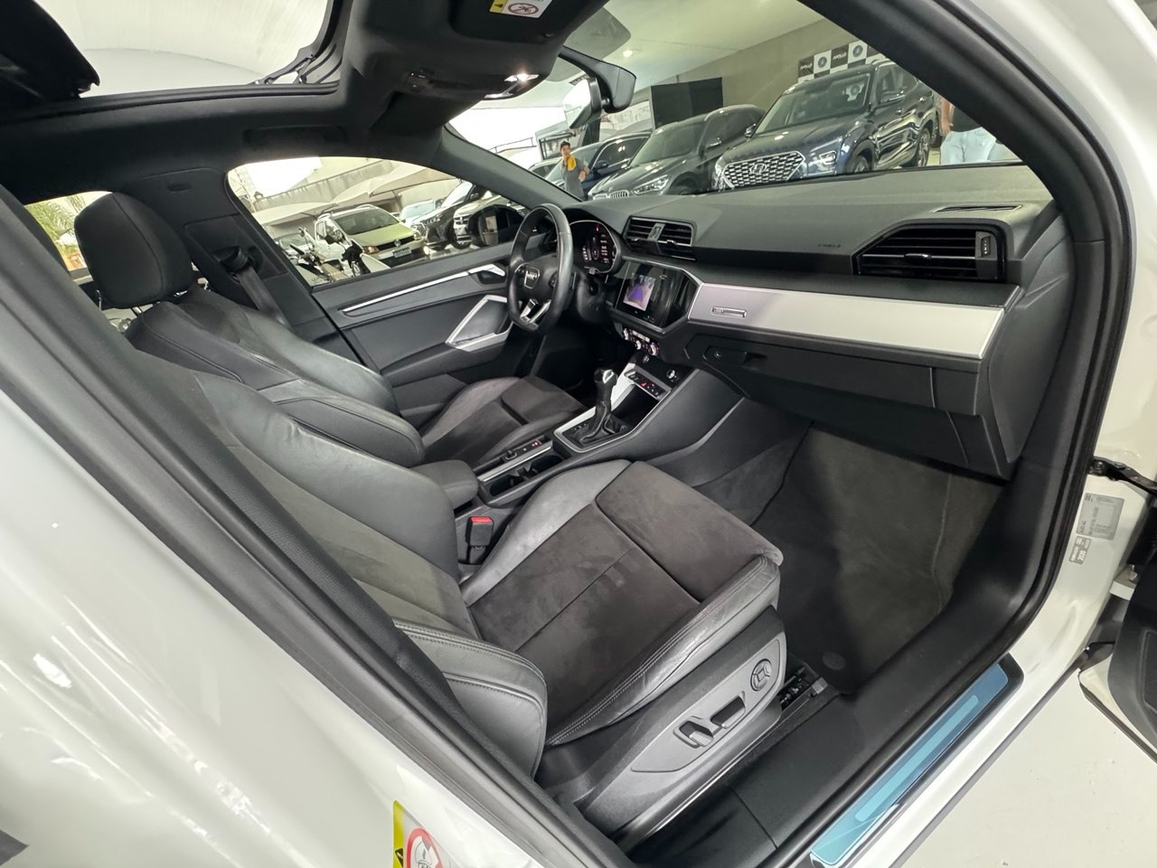 AUDI Q3 1.4 4P 35 TFSI BLACK S-TRONIC AUTOMÁTICO