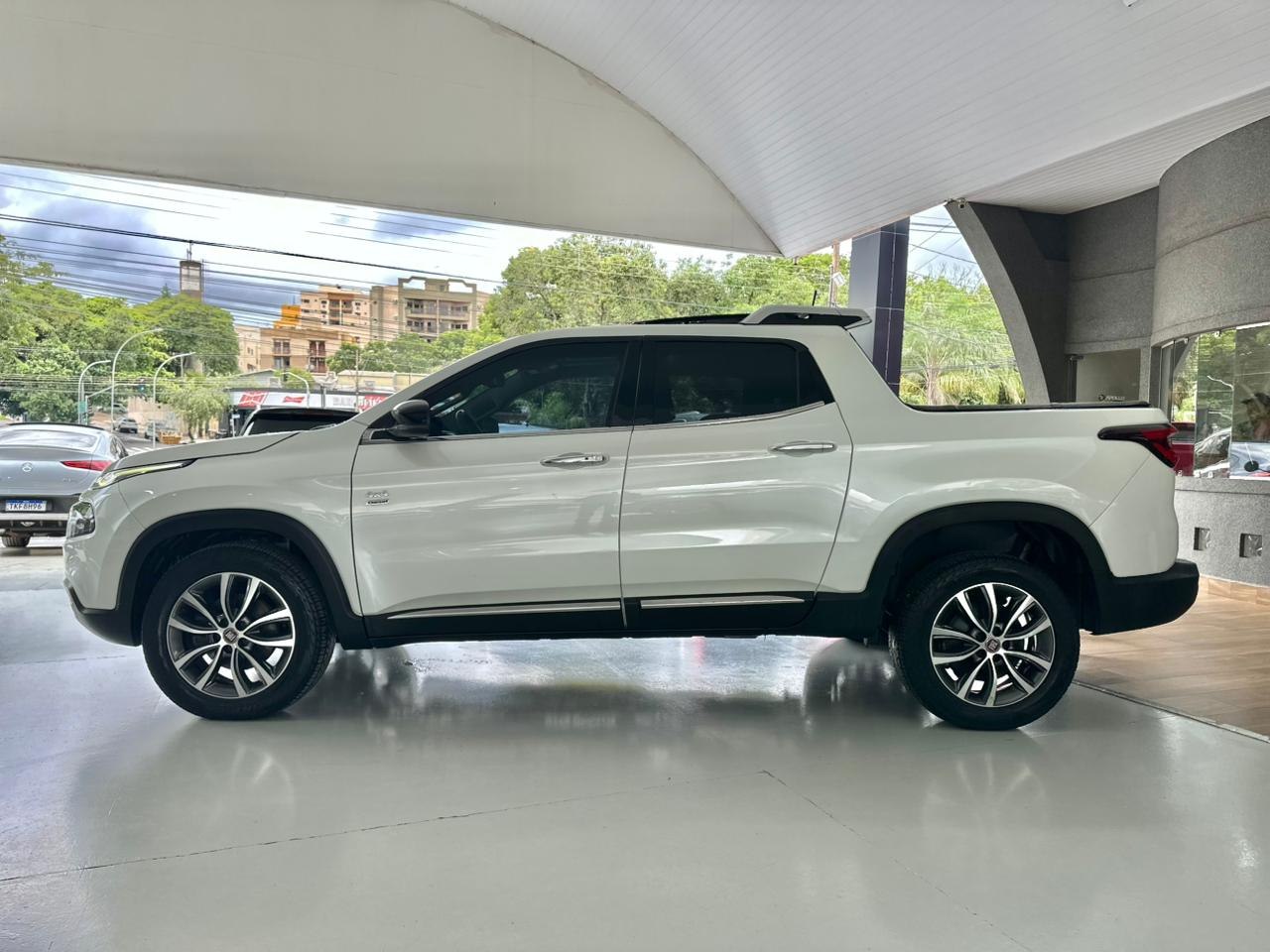 FIAT Toro 2.0 16V 4P VOLCANO 4WD TURBO DIESEL AUTOMÁTICO