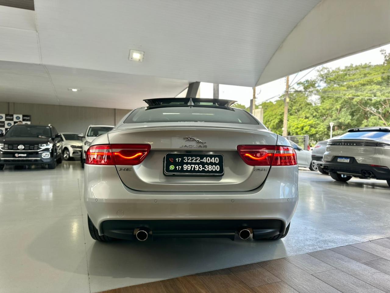 JAGUAR XE 2.0 16V 4P SI4 R-SPORT TURBO AUTOMÁTICO