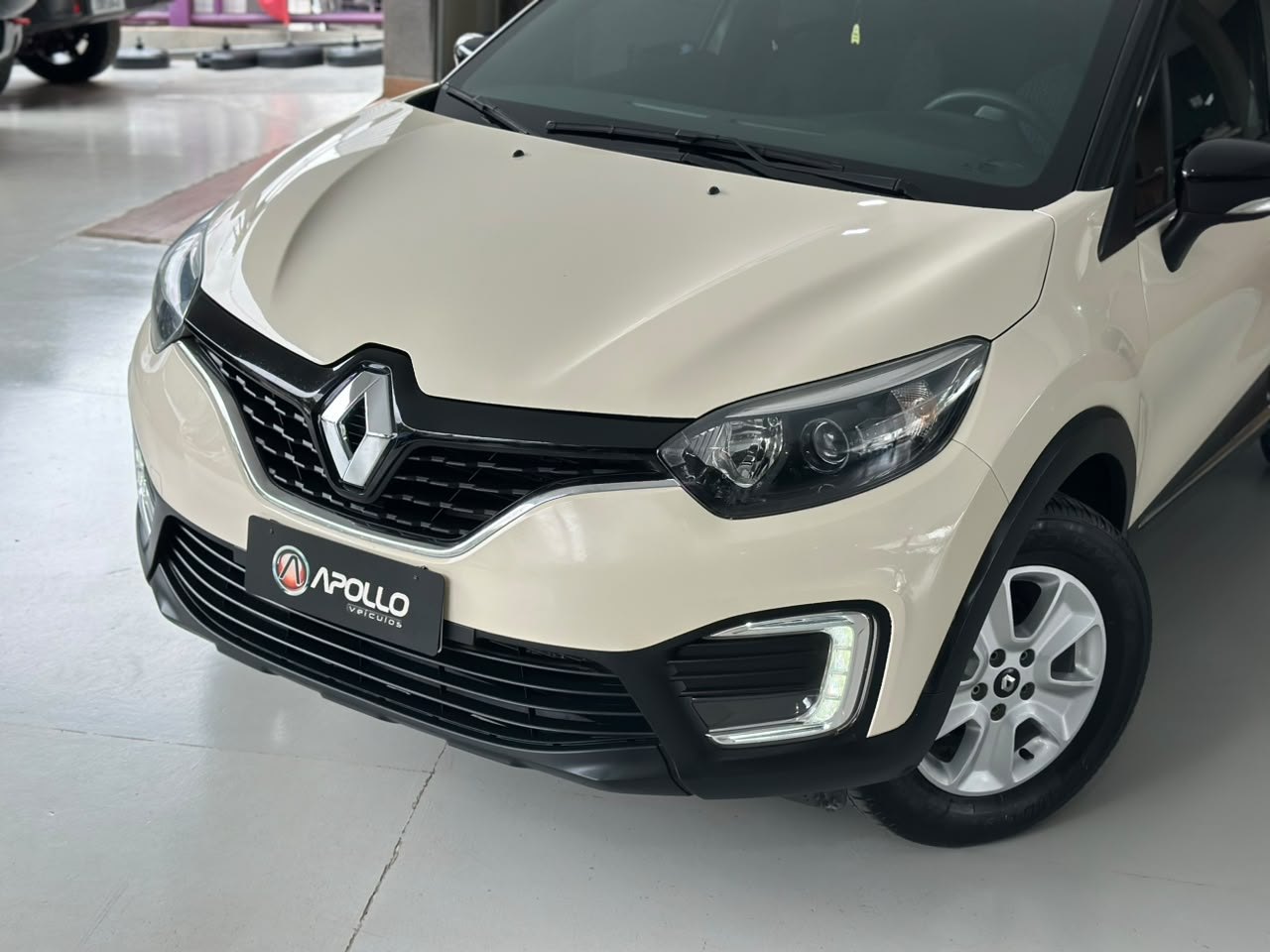 RENAULT Captur 1.6 16V 4P FLEX SCE LIFE X-TRONIC CVT