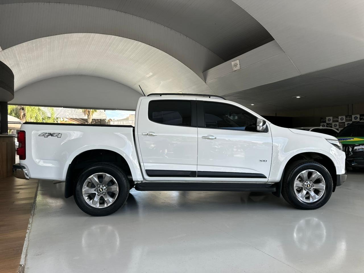 CHEVROLET S10 2.8 16V LTZ CABINE DUPLA 4X4 TURBO DIESEL AUTOMÁTICO
