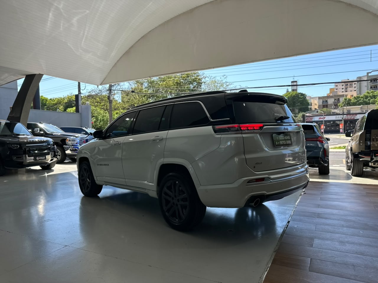 JEEP Commander 2.0 16V 4P HURRICANE 4 OVERLAND TURBO 4X4 AUTOMÁTICO AT9