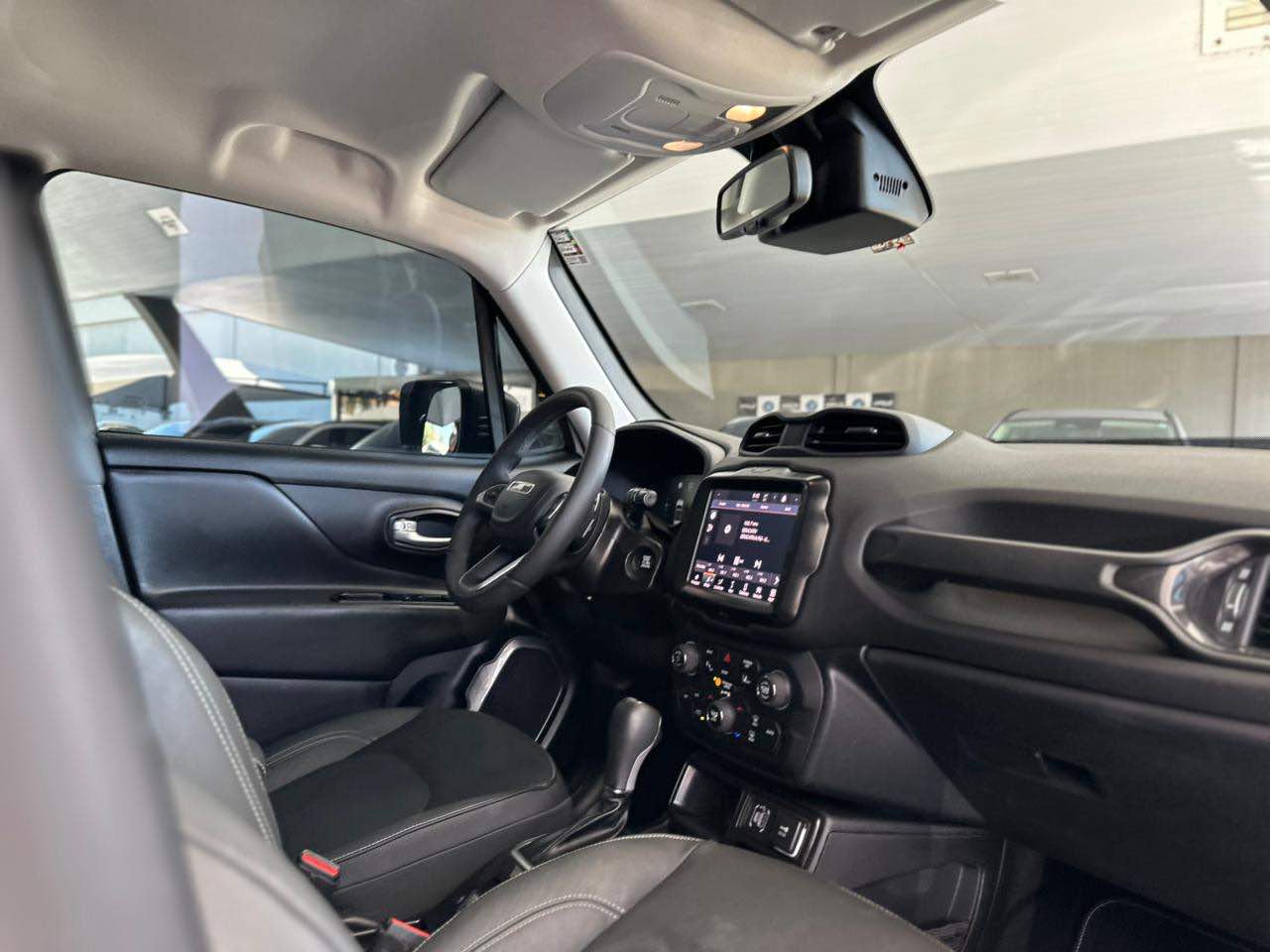 JEEP Renegade 1.3 16V 4P FLEX T270 LONGITUDE TURBO AUTOMÁTICO