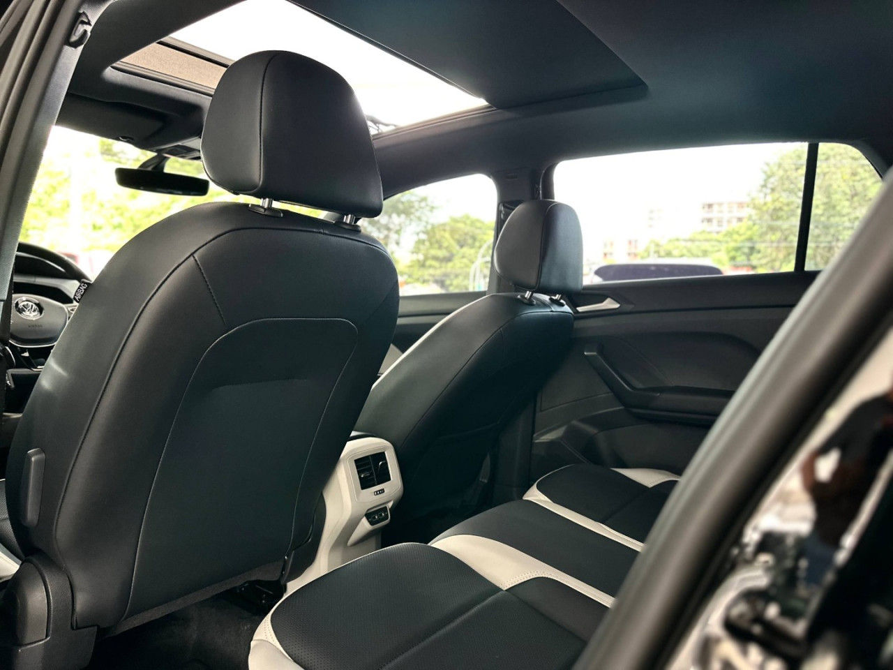 VOLKSWAGEN T-Cross 1.4 4P 250 TSI FLEX HIGHLINE AUTOMÁTICO