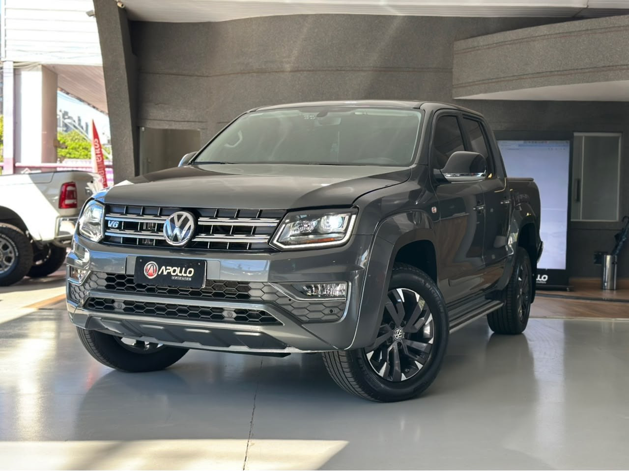 Amarok 3.0 V6 CABINE DUPLA HIGHLINE 4X4 TURBO INTERCOOLER AUTOMÁTICO