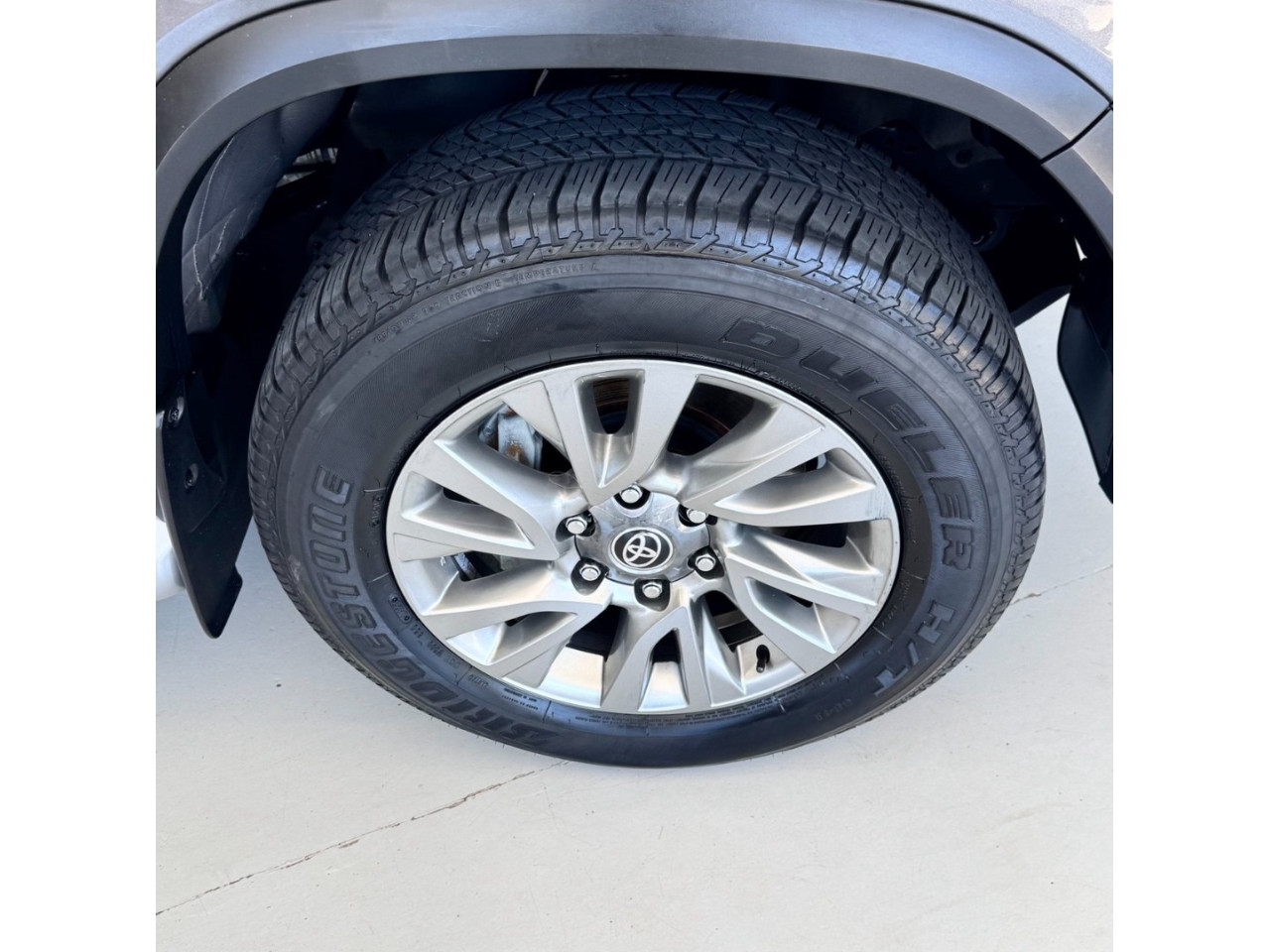 TOYOTA Hilux SW4 2.8 16V 4P SRX 4X4 7 LUGARES TURBO DIESEL AUTOMÁTICO