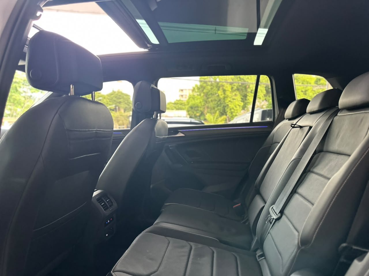 VOLKSWAGEN Tiguan 2.0 16V 4P FSI R-LINE TURBO AUTOMÁTICO