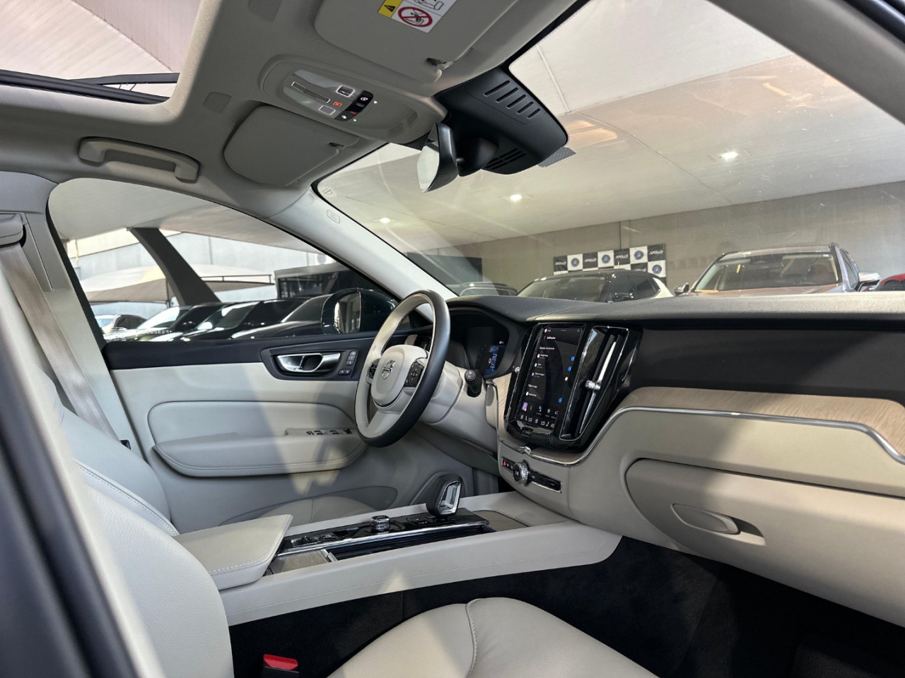 VOLVO XC60 2.0 16V 4P T8 RECHARGE HÍBRIDO PLUS AWD TURBO GEARTRONIC AUTOMÁTICO