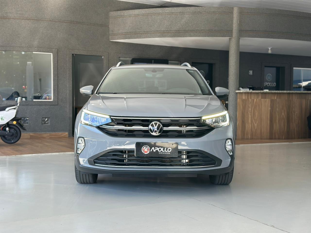 VOLKSWAGEN Nivus 1.0 4P FLEX 200 TSI HIGHLINE TURBO AUTOMÁTICO
