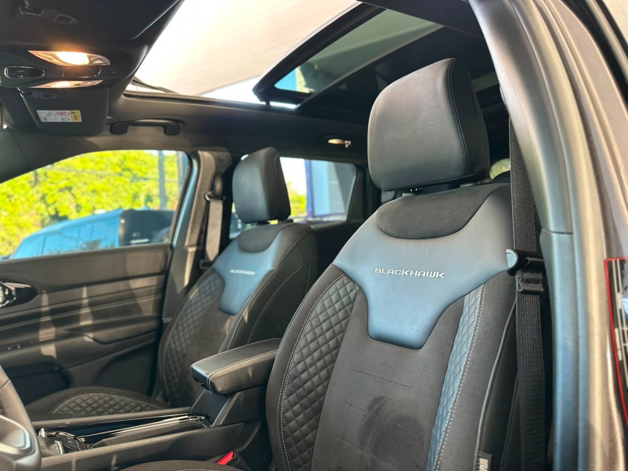 JEEP Compass 2.0 16V 4P HURRICANE 4 TURBO BLACKHAWK AUTOMÁTICO AT9
