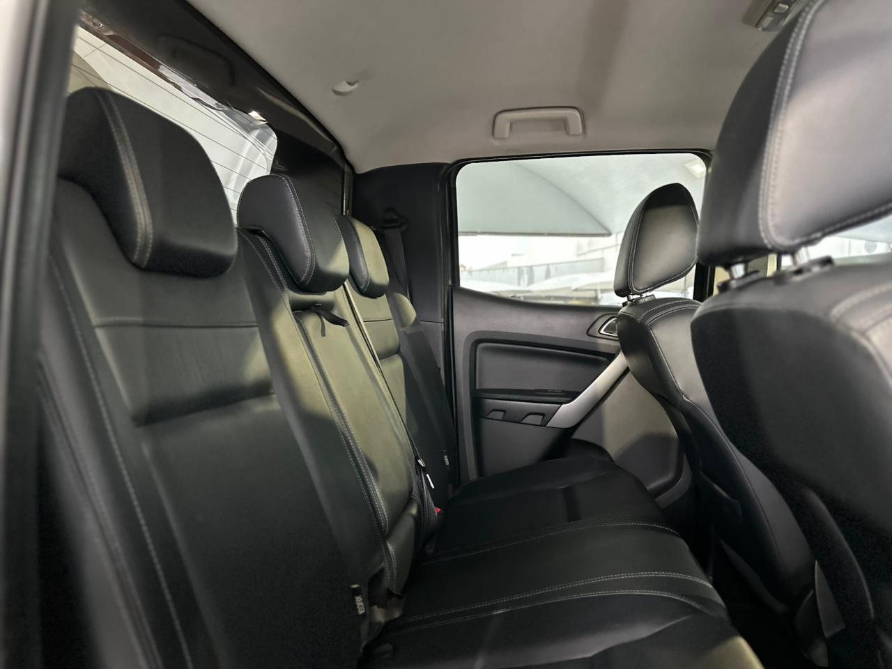 FORD Ranger 3.2 20V CABINE DUPLA 4X4 LIMITED TURBO DIESEL AUTOMÁTICO