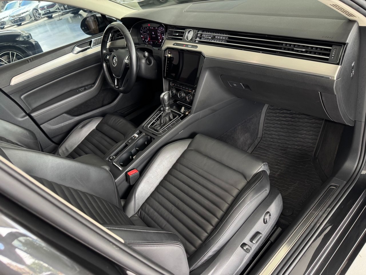 VOLKSWAGEN Passat 2.0 16V 4P TSI TURBO BLUEMOTION HIGHLINE AUTOMÁTICO DSG