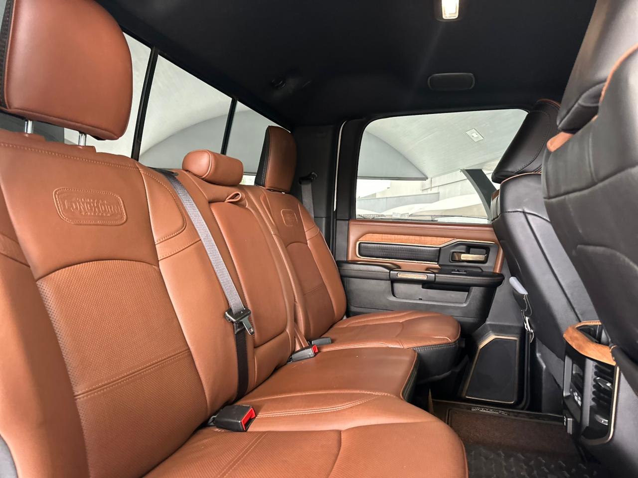 RAM 3500 6.7 I6 LIMITED LONG HORN CABINE DUPLA 4X4 TURBO DIESEL AUTOMÁTICO