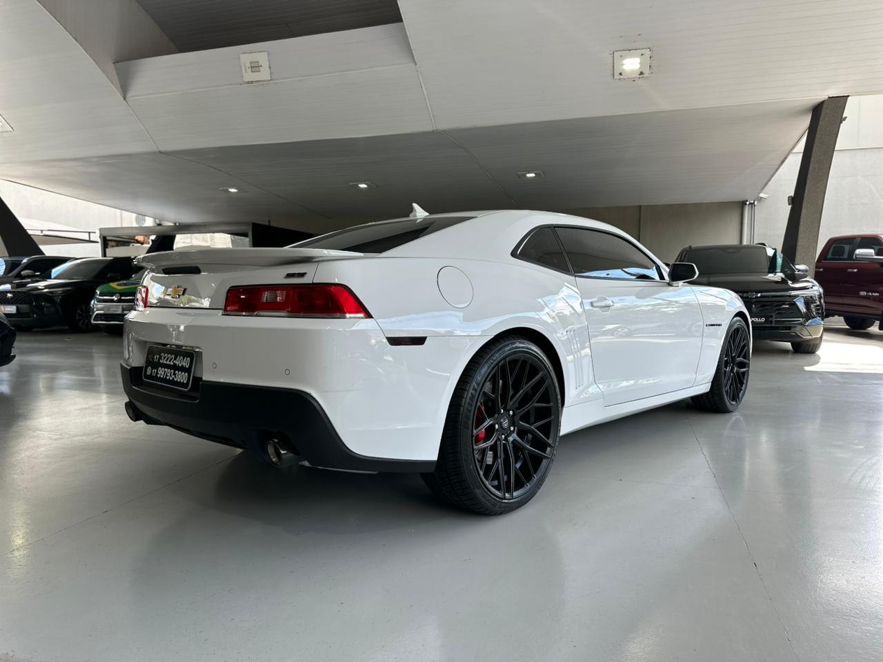 CHEVROLET Camaro 6.2 V8 32V SS AUTOMÁTICO