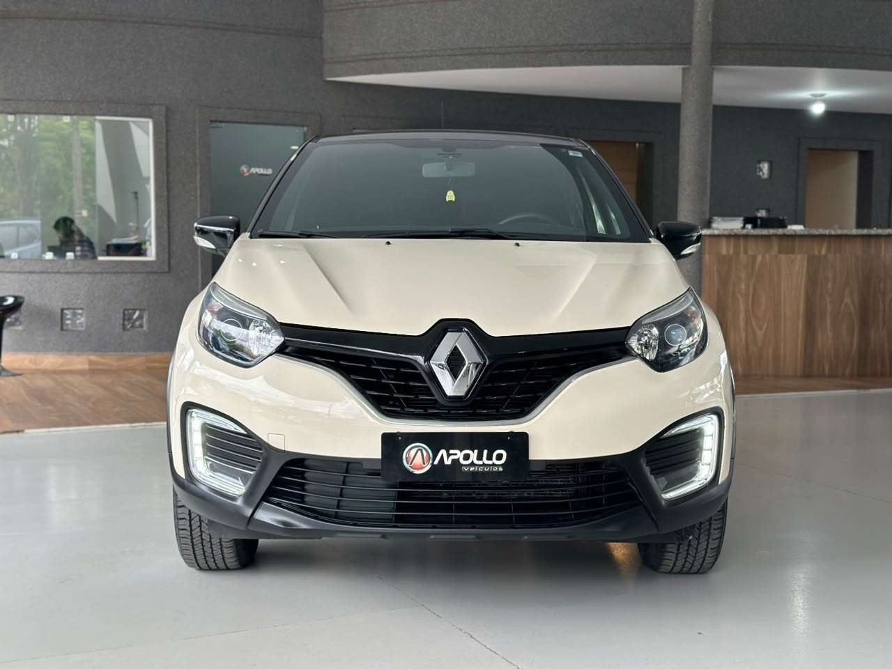 RENAULT Captur 1.6 16V 4P FLEX SCE LIFE X-TRONIC CVT