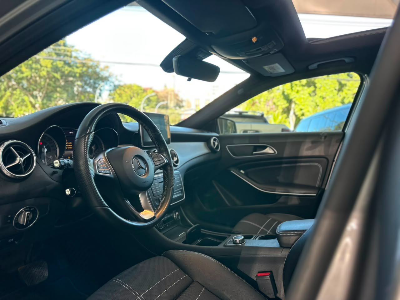 MERCEDES-BENZ GLA 250 2.0 16V 4P SPORT TURBO AUTOMÁTICO
