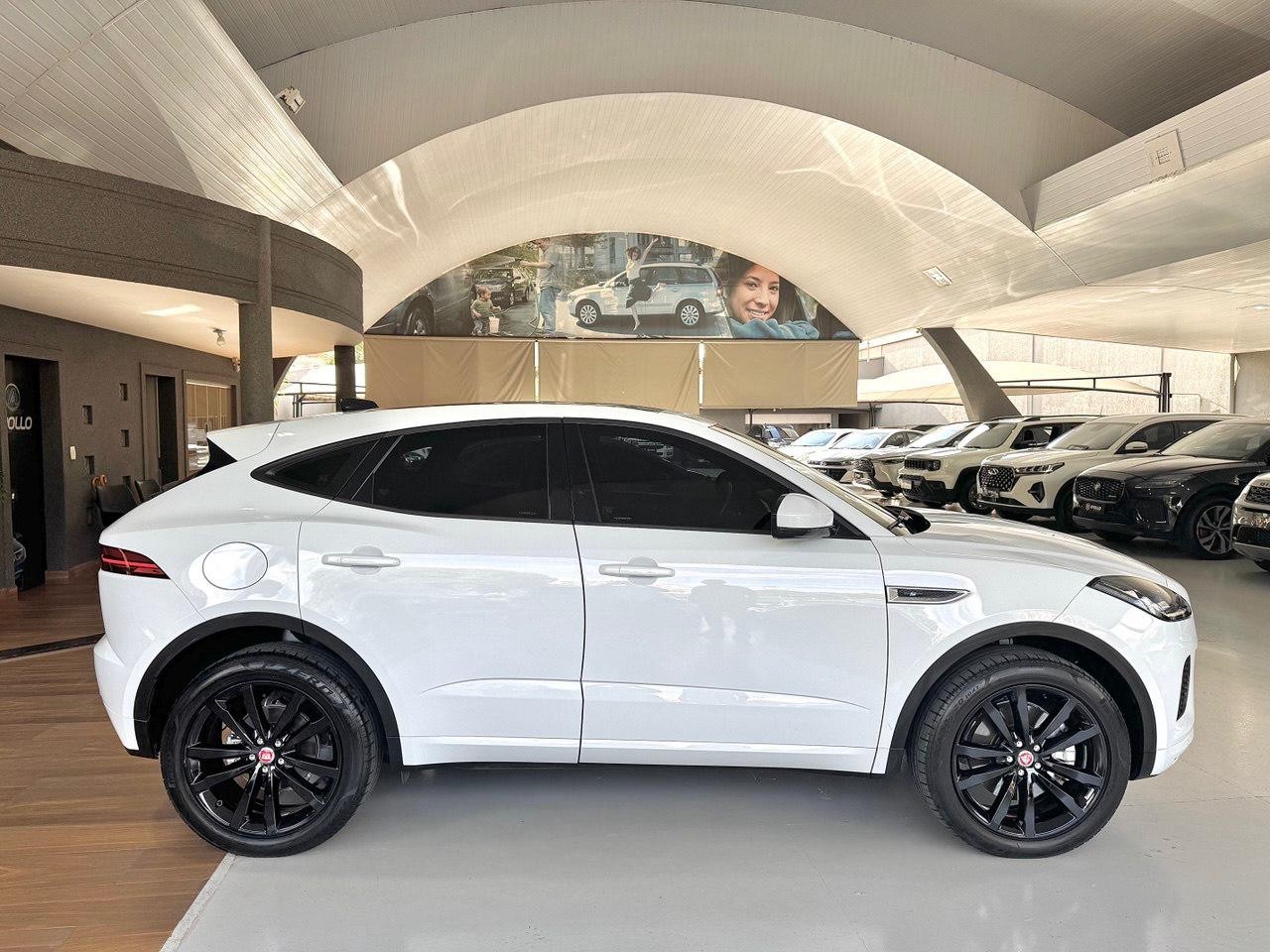 JAGUAR E-Pace 2.0 16V 4P P300 R-DYNAMIC S AWD TURBO AUTOMÁTICO
