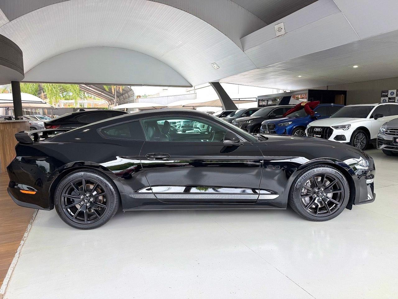 FORD Mustang 5.0 V8 24V GT PREMIUM COUPÉ