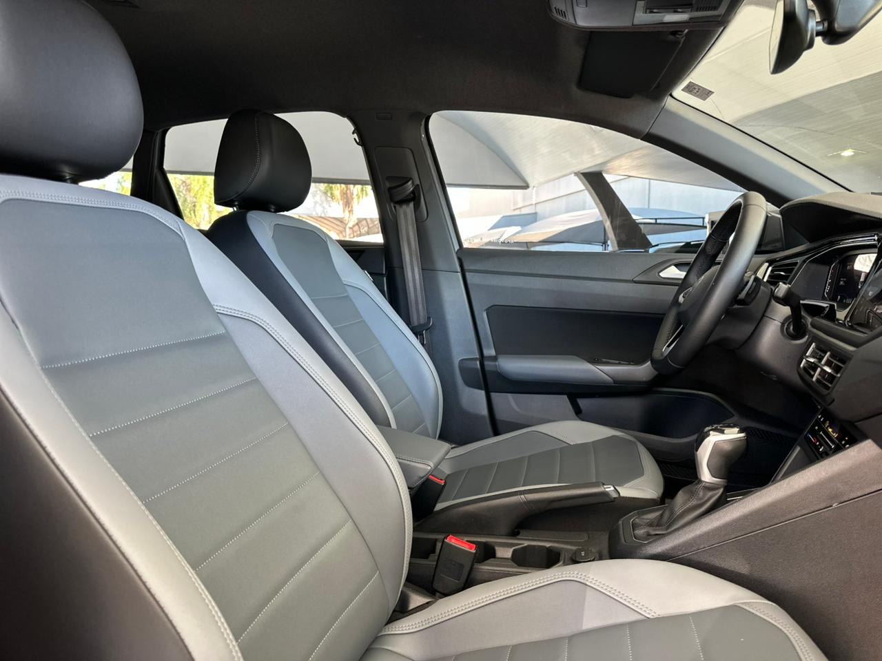 VOLKSWAGEN Nivus 1.0 4P FLEX 200 TSI HIGHLINE TURBO AUTOMÁTICO