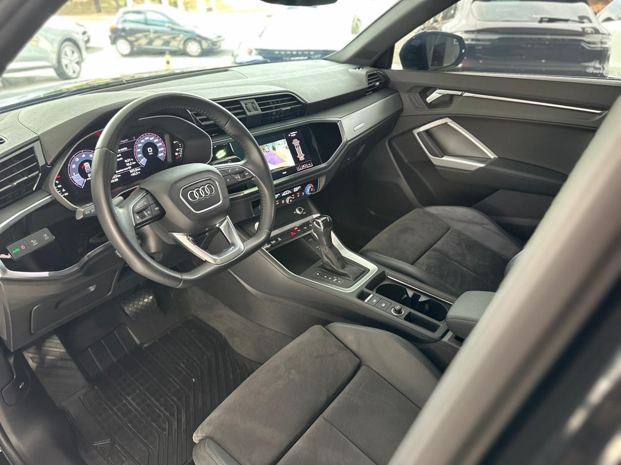 AUDI Q3 1.4 4P 35 TFSI BLACK S LINE S-TRONIC AUTOMÁTICO