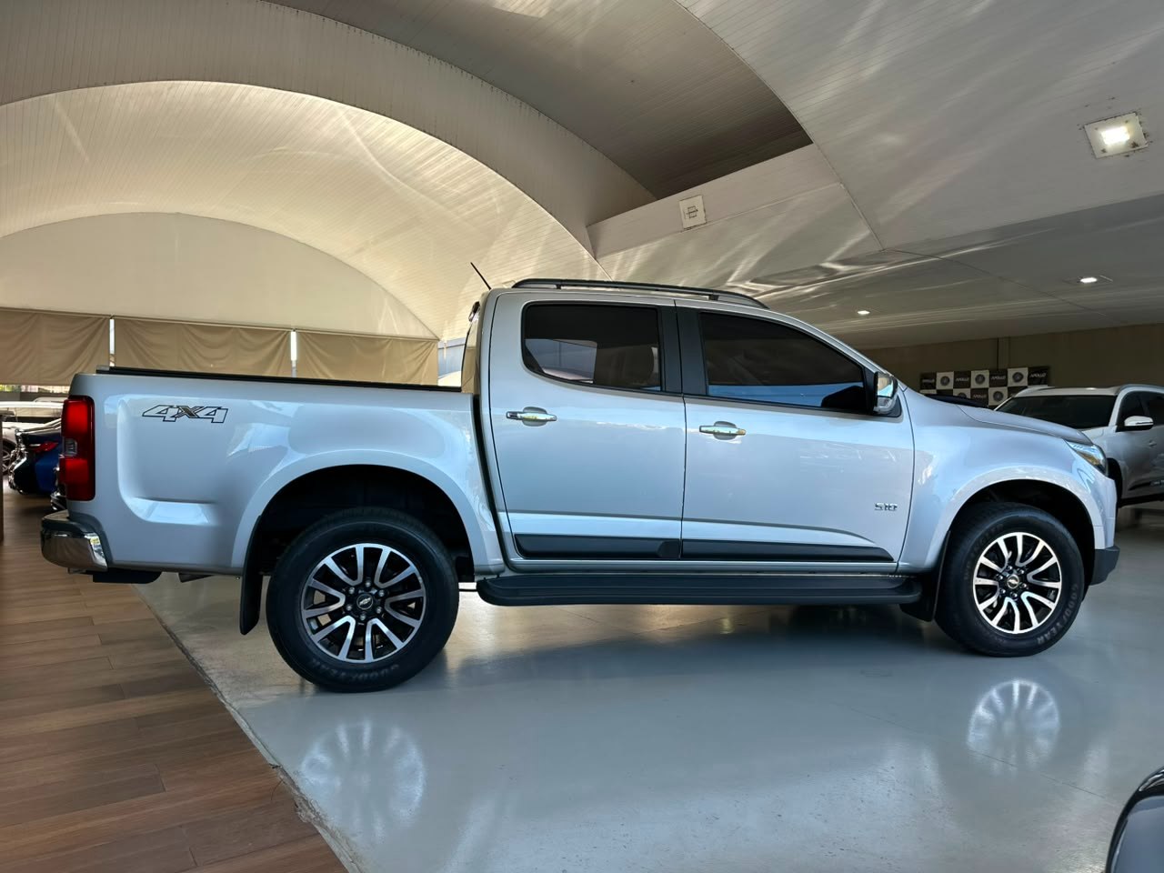 CHEVROLET S10 2.8 16V LTZ CABINE DUPLA 4X4 TURBO DIESEL AUTOMÁTICO