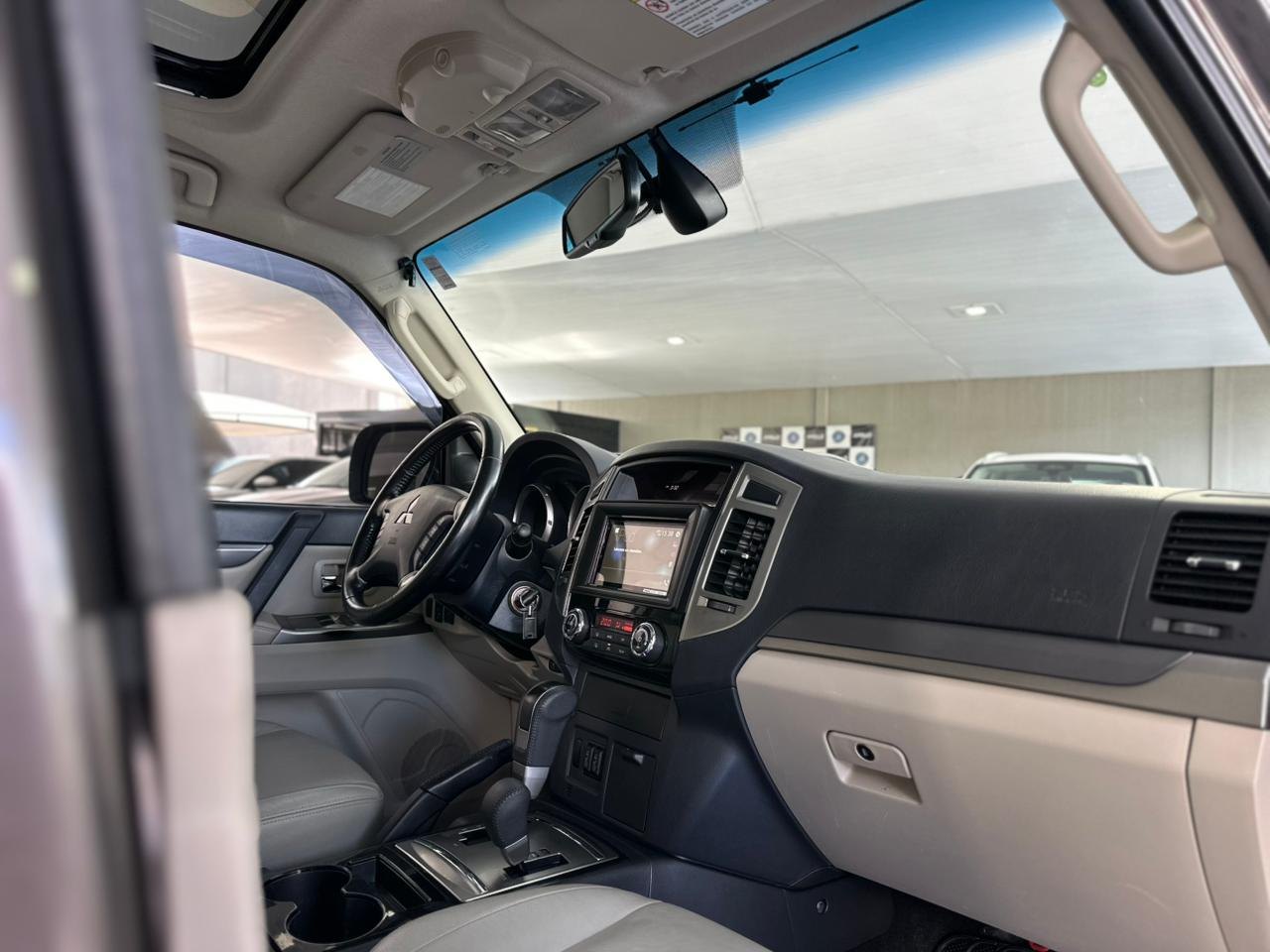 MITSUBISHI Pajero Full 3.8 V6 24V 4P HPE 4X4 AUTOMÁTICO