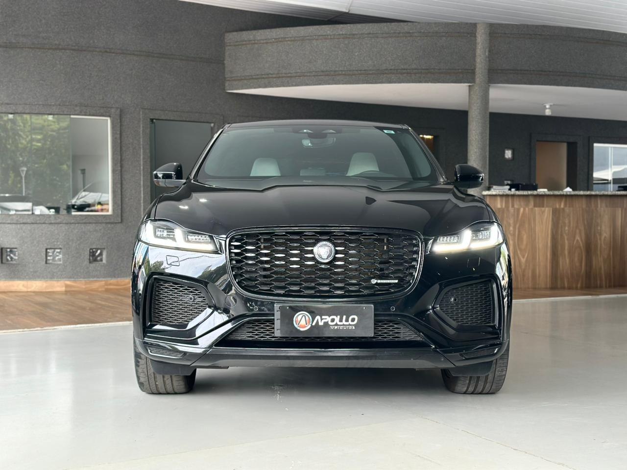 JAGUAR F-Pace 2.0 16V 4P AWD P400E PHEV R-DYNAMIC SE TURBO AUTOMÁTICO