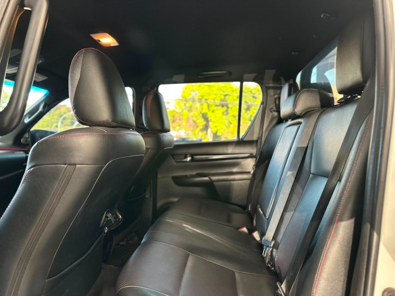 TOYOTA Hilux Caminhonete 2.8 16V GR SPORT 4X4 TURBO DIESEL CABINE DUPLA AUTOMÁTICO