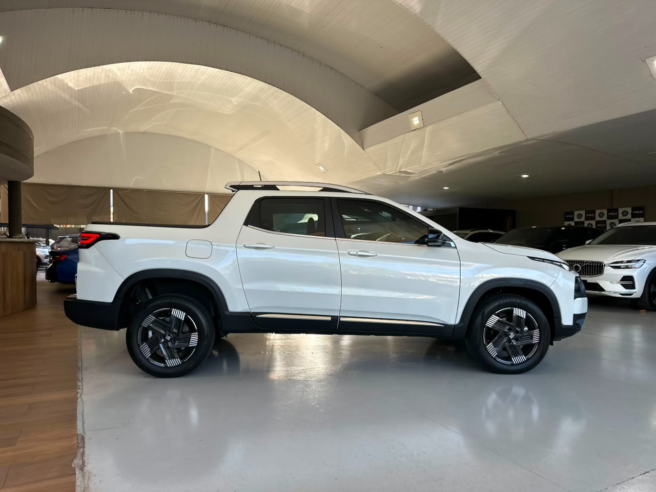 FIAT Toro 1.3 16V 4P FLEX 270 TURBO VOLCANO AUTOMÁTICO