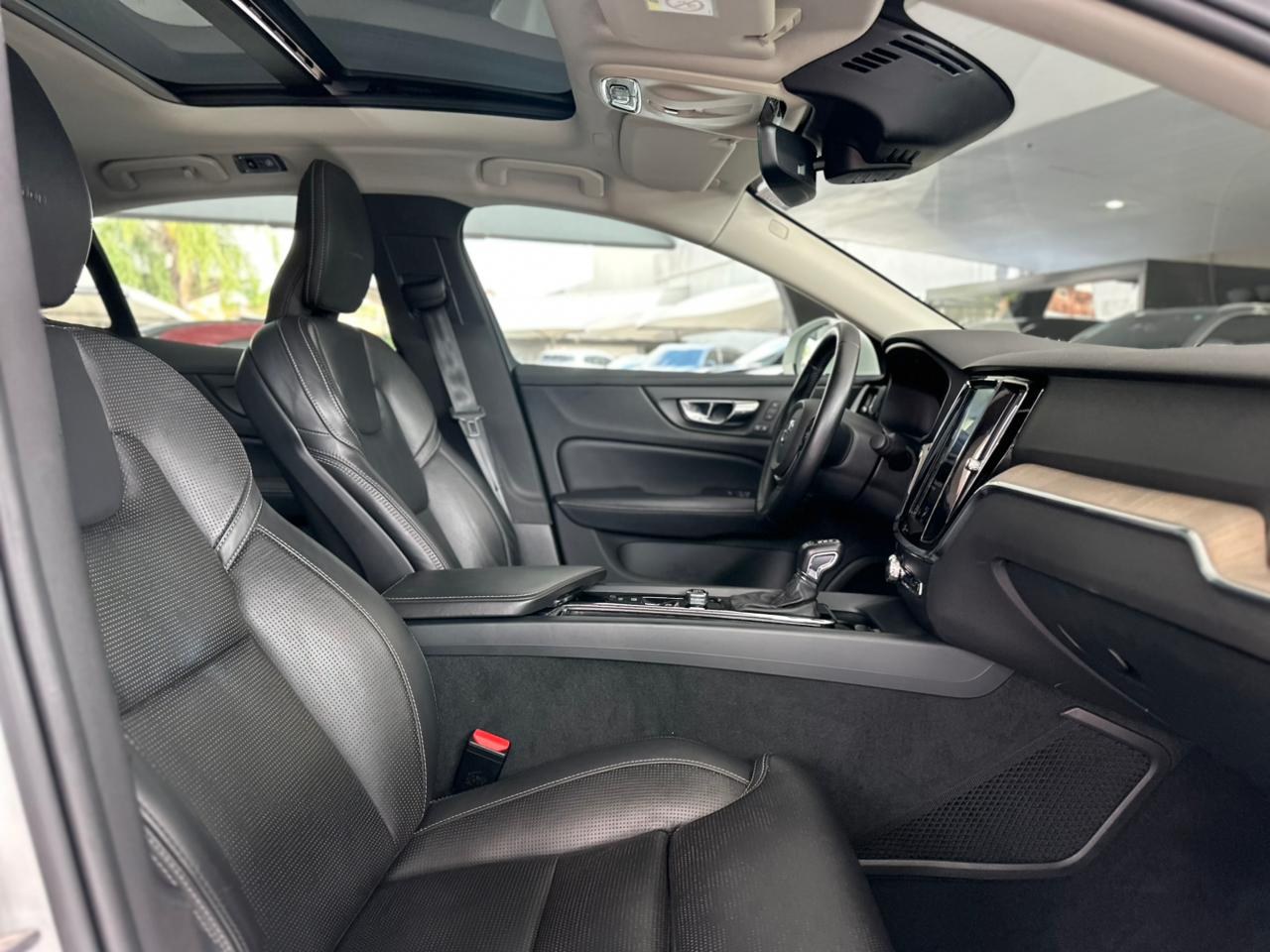 VOLVO S60 2.0 4P T5 INSCRIPT TURBO AUTOMÁTICO