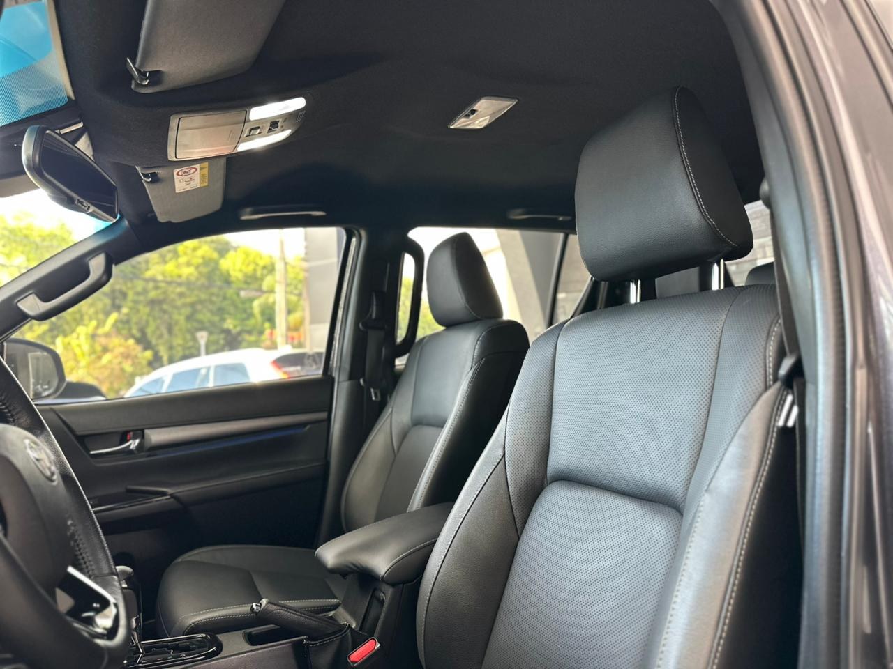 TOYOTA Hilux Caminhonete 2.8 16V SRX CONQUEST 4X4 TURBO DIESEL CABINE DUPLA AUTOMÁTICO