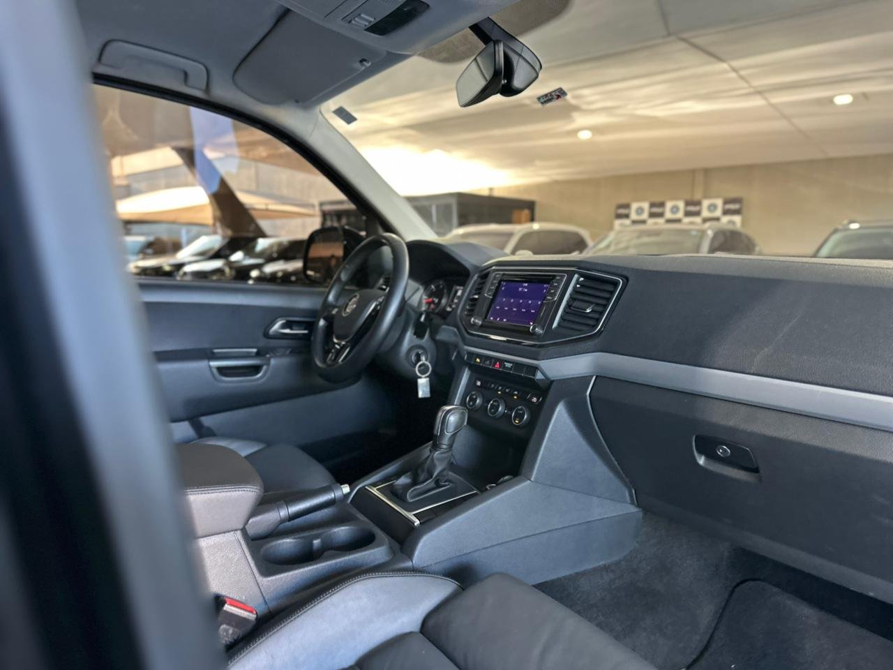 VOLKSWAGEN Amarok 3.0 V6 CABINE DUPLA HIGHLINE 4X4 TURBO INTERCOOLER AUTOMÁTICO