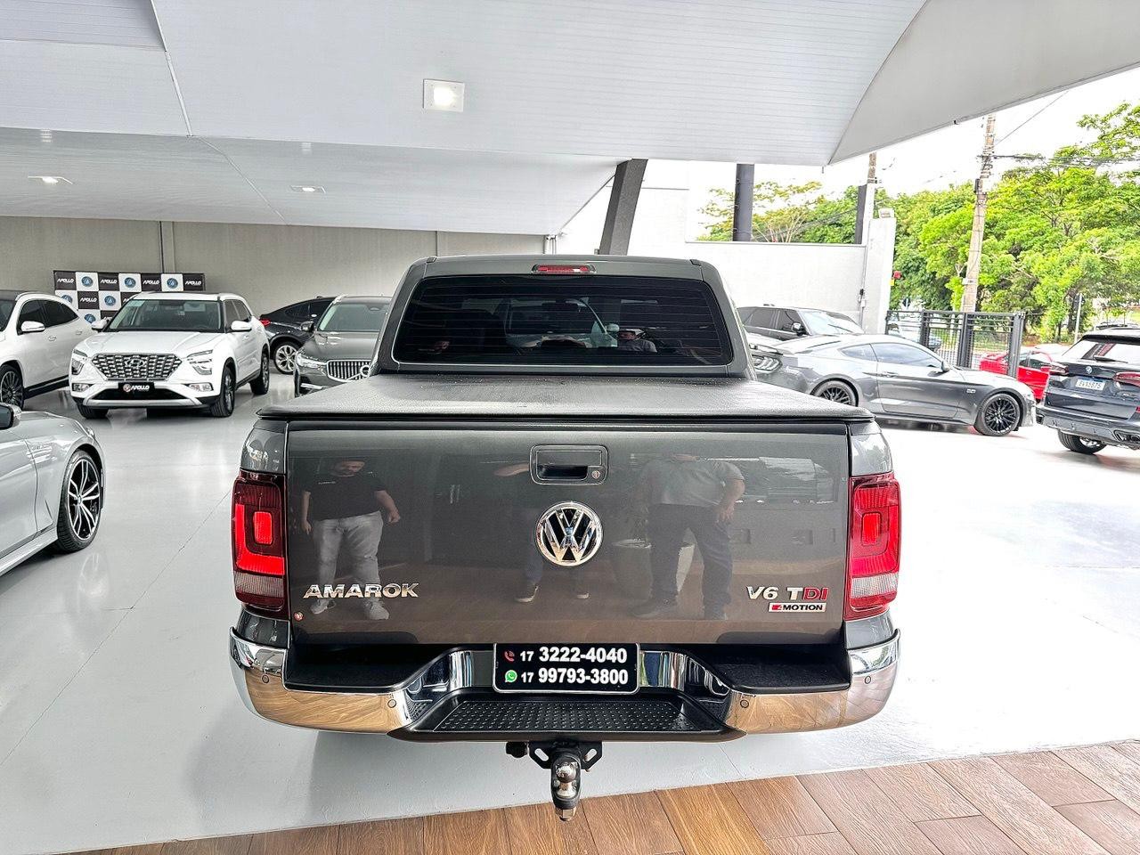 VOLKSWAGEN Amarok 3.0 V6 CABINE DUPLA HIGHLINE 4X4 TURBO INTERCOOLER AUTOMÁTICO