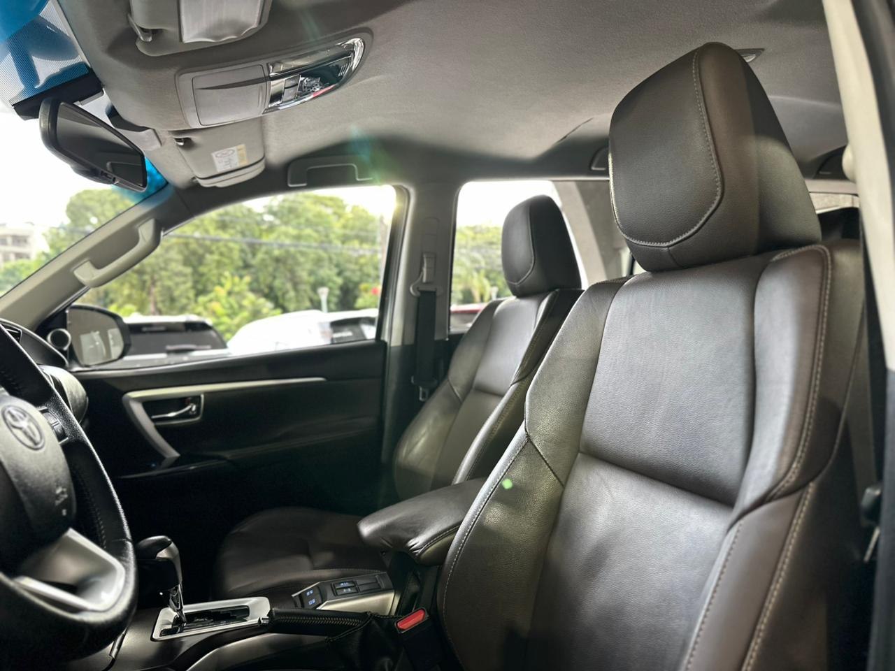 TOYOTA Hilux SW4 2.8 16V 4P SRX 4X4 7 LUGARES TURBO DIESEL AUTOMÁTICO