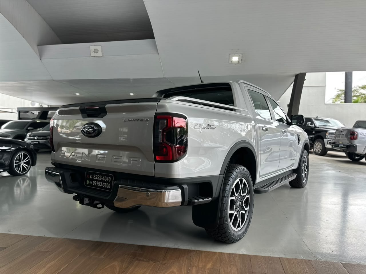 FORD Ranger 3.0 V6 4X4 LIMITED PLUS TURBO DIESEL CABINE DUPLA AUTOMÁTICO
