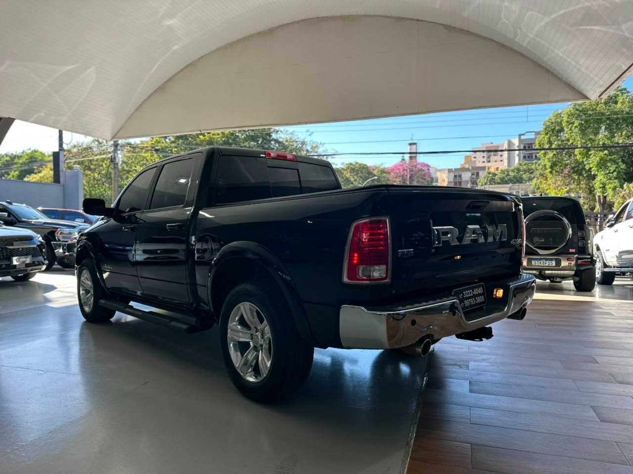 RAM Classic 5.7 V8 32V 4P HEMI LARAMIE AUTOMÁTICO