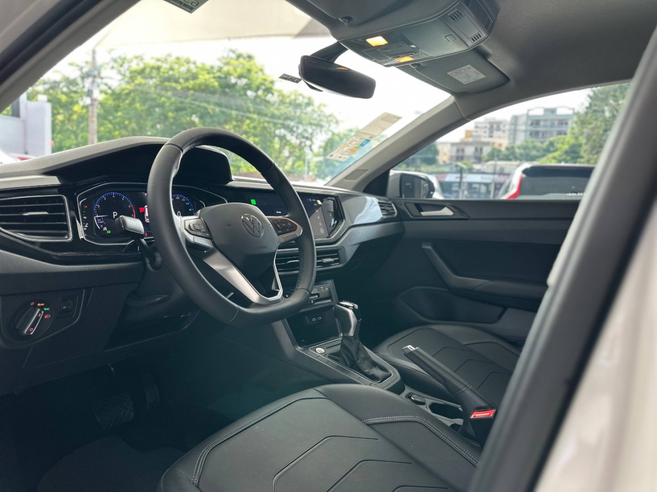 VOLKSWAGEN Polo Hatch 1.0 12V 4P 200 TSI HIGHLINE AUTOMÁTICO