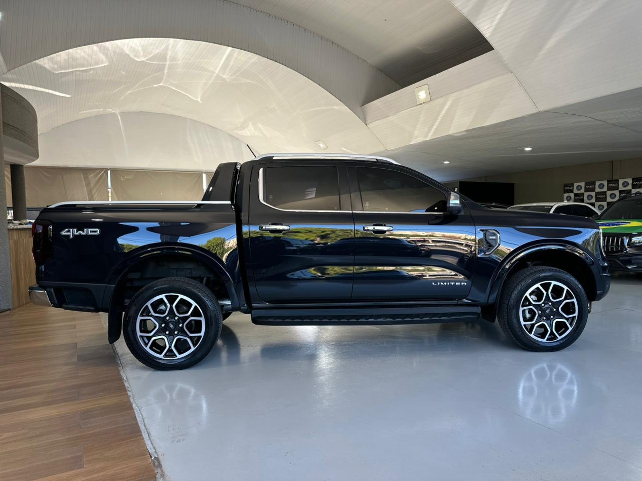 FORD Ranger 3.0 V6 4X4 LIMITED PLUS TURBO DIESEL CABINE DUPLA AUTOMÁTICO