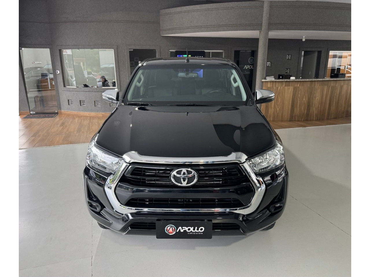 TOYOTA Hilux Caminhonete 2.8 16V SRV 4X4 DIESEL CABINE DUPLA AUTOMÁTICO