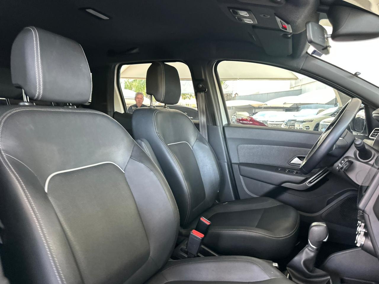 RENAULT Duster 1.6 16V 4P FLEX SCE ICONIC X-TRONIC AUTOMÁTICO