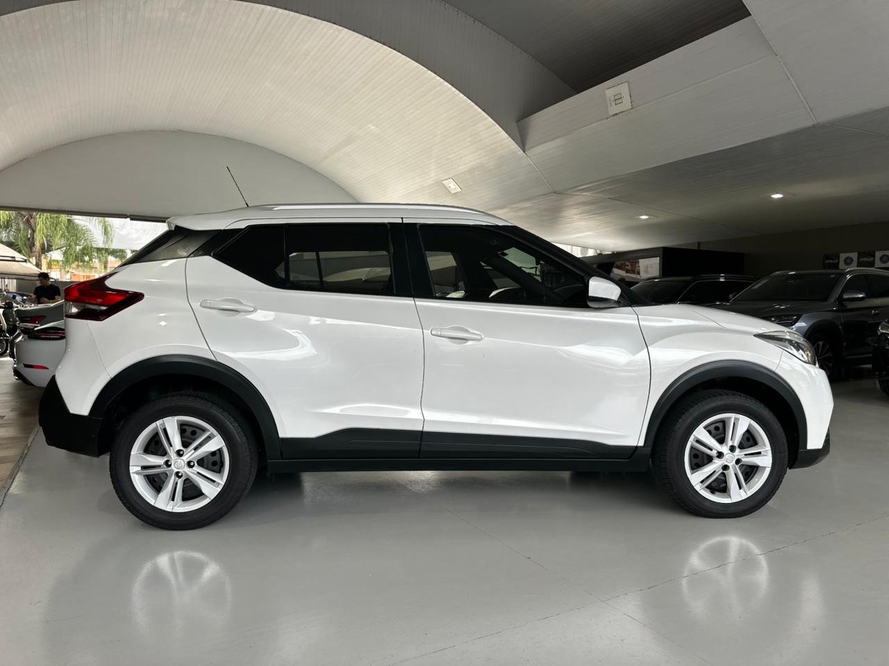 NISSAN Kicks 1.6 16V 4P FLEXSTART S DIRECT X-TRONIC AUTOMÁTICO CVT