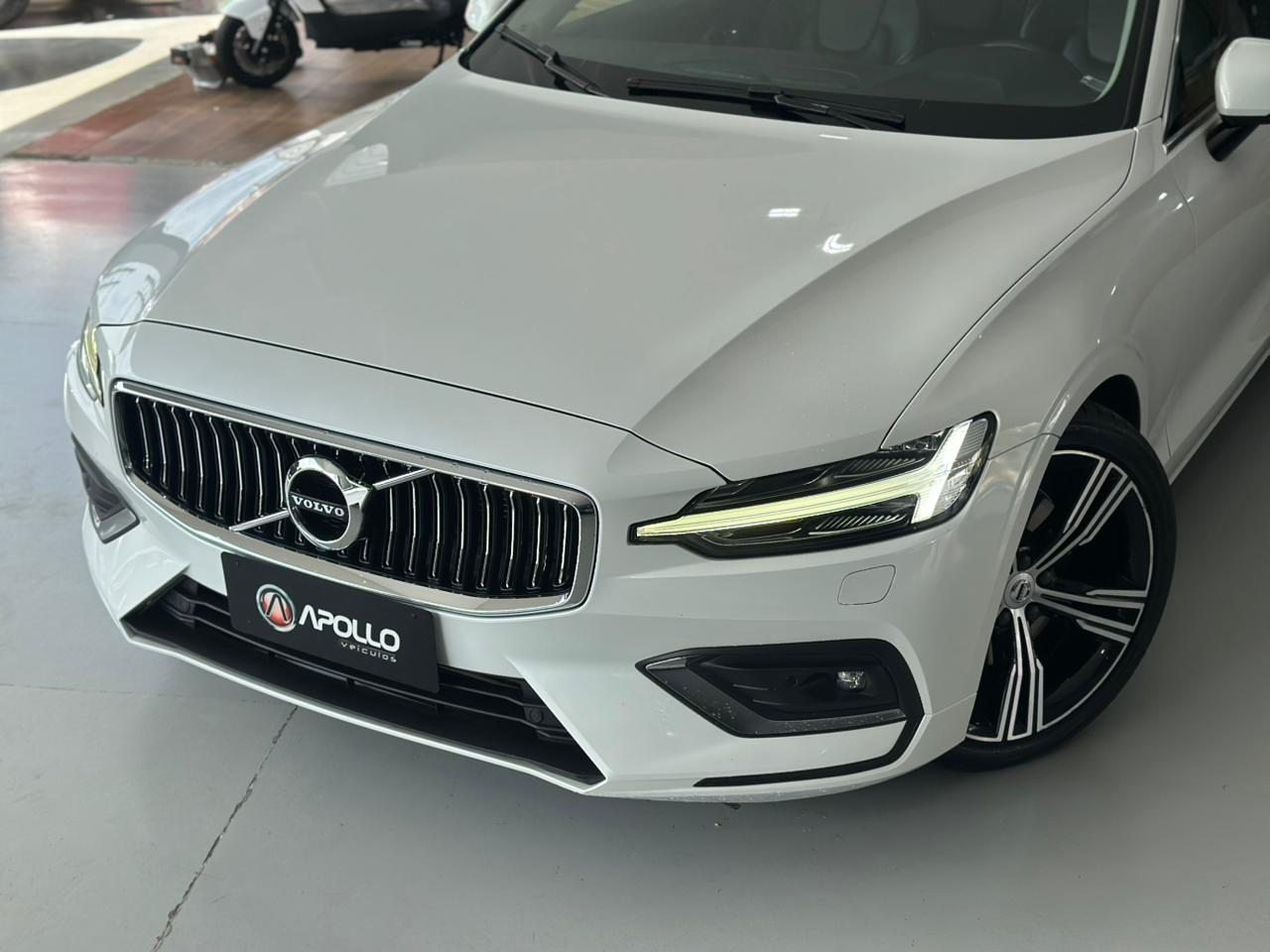 VOLVO S60 2.0 4P T5 INSCRIPT TURBO AUTOMÁTICO