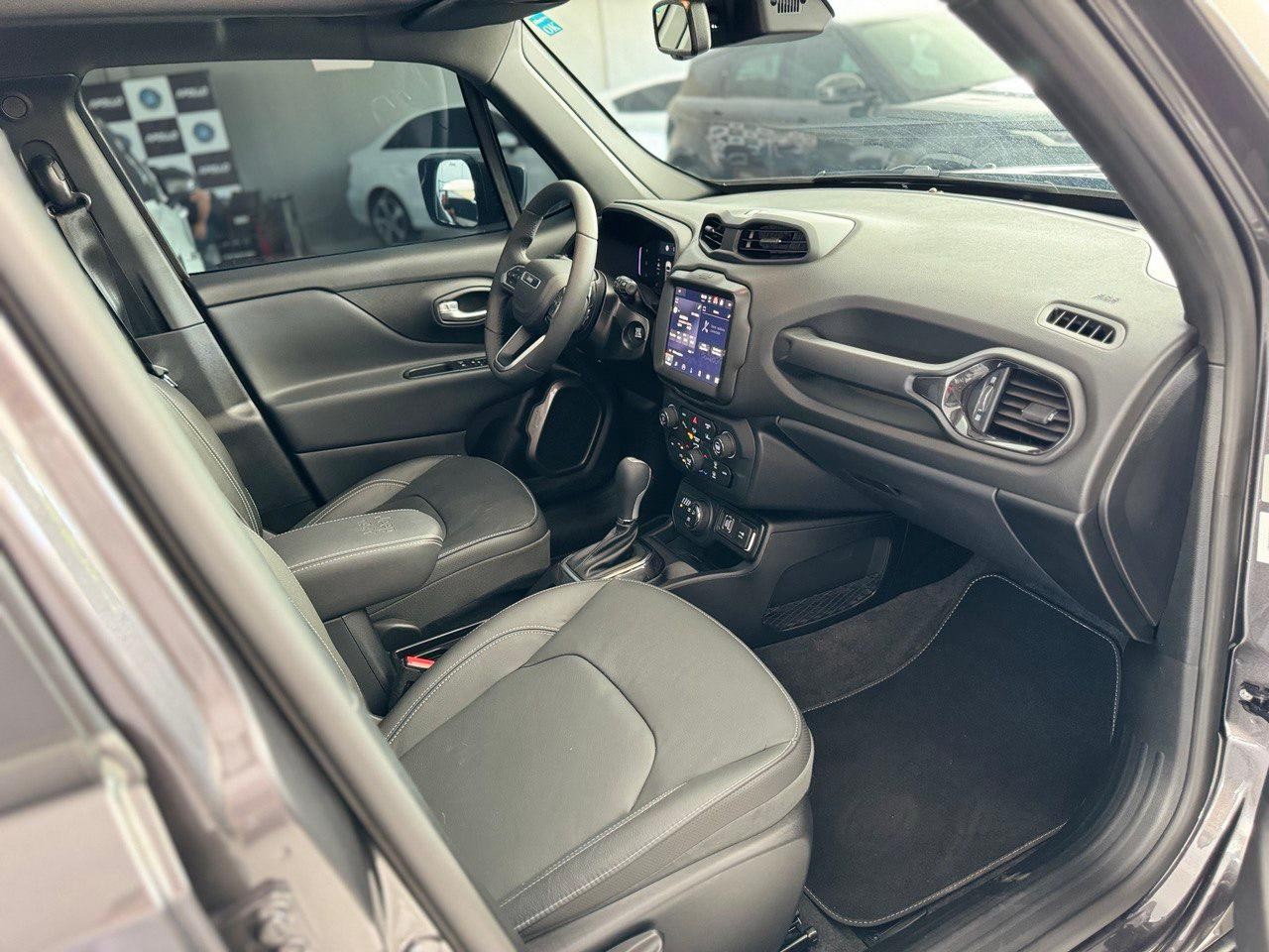 JEEP Renegade 1.3 16V 4P FLEX T270 S 4X4 TURBO AUTOMÁTICO