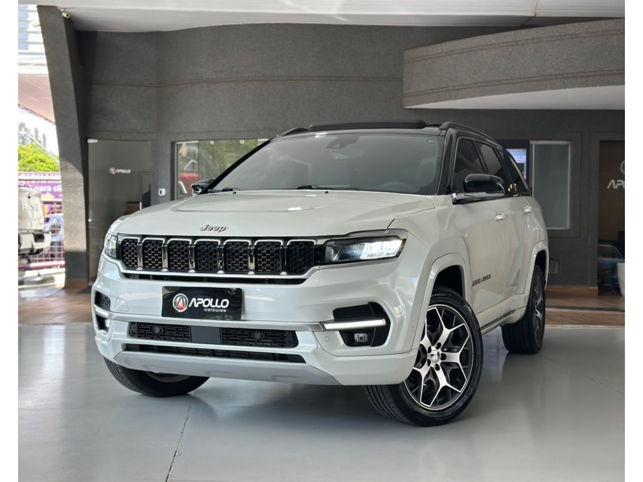 Commander 2.0 16V 4P TD380 OVERLAND 4X4 TURBO DIESEL AUTOMÁTICO AT9