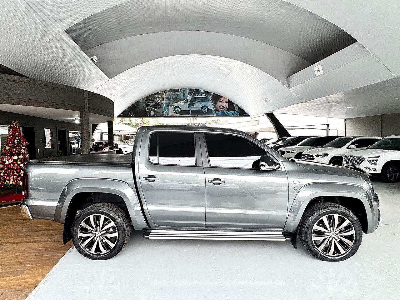 VOLKSWAGEN Amarok 3.0 V6 CABINE DUPLA HIGHLINE 4X4 TURBO INTERCOOLER AUTOMÁTICO