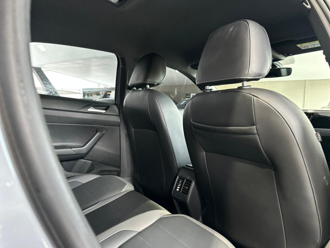 VOLKSWAGEN Nivus 1.0 4P FLEX 200 TSI HIGHLINE TURBO AUTOMÁTICO