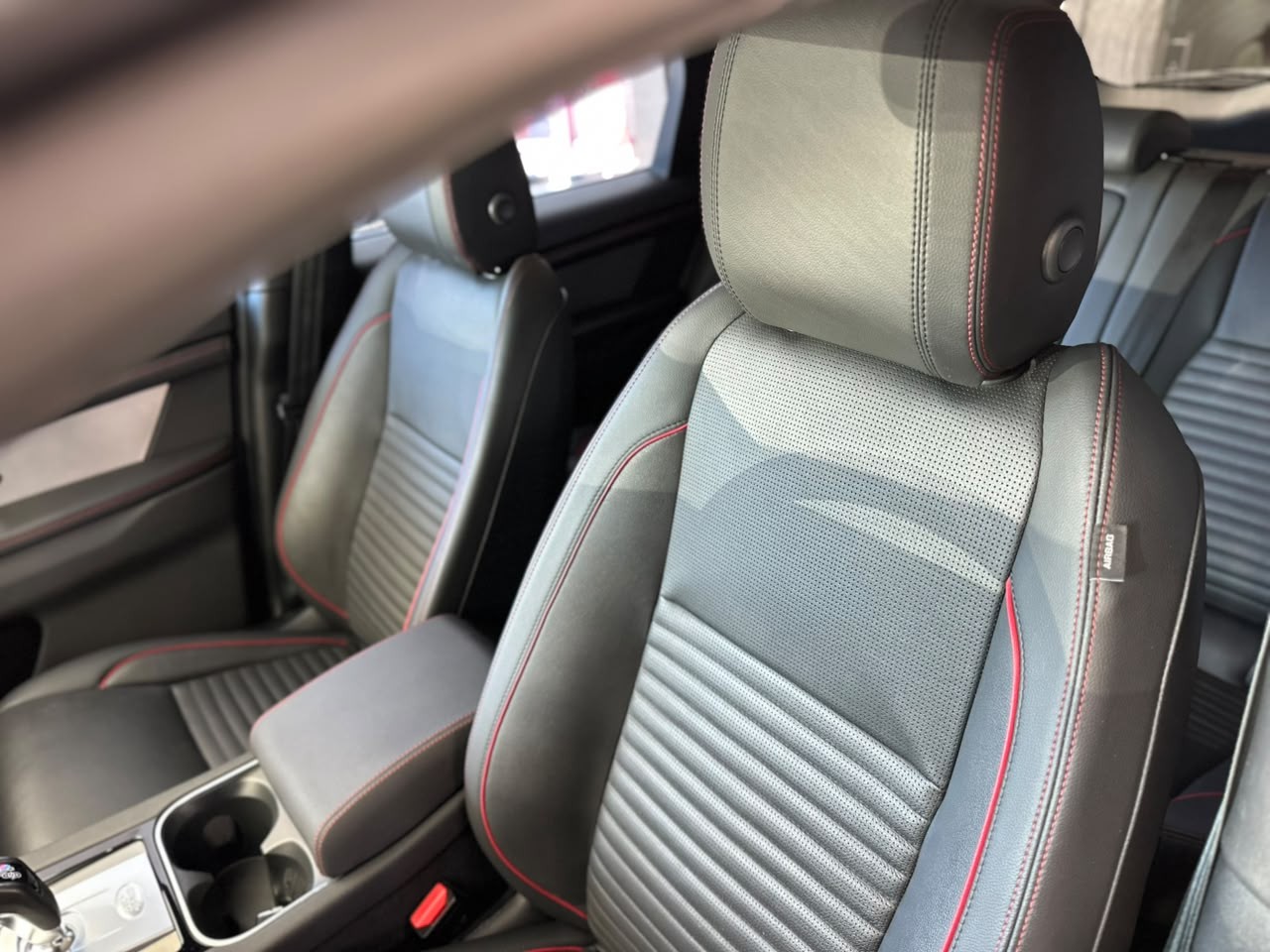 LAND ROVER Discovery Sport 2.0 16V 4P FLEX P250 TURBO R-DYNAMIC SE AUTOMÁTICO