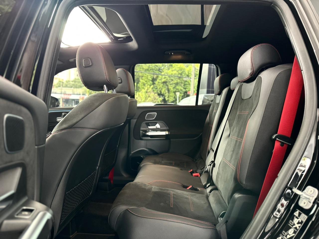 MERCEDES-BENZ GLB 35 AMG 2.0 16V 4P MHEV 4MATIC SPEEDSHIFT AUTOMÁTICO